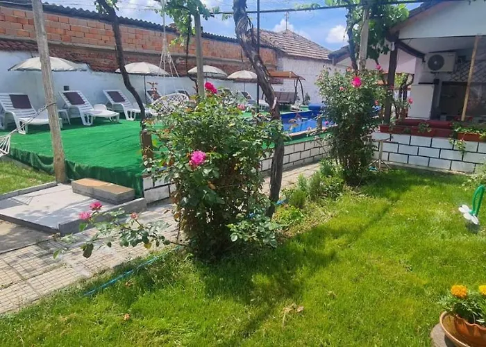 за гости никол Kır Evi *