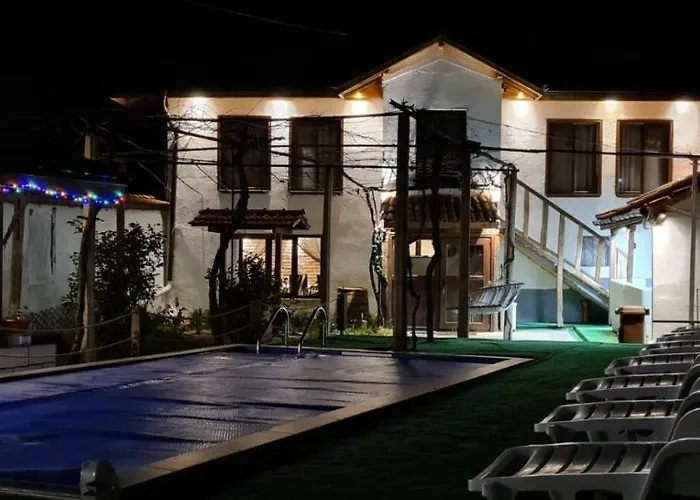 за гости никол Kır Evi