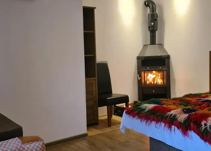 за гости никол Kır Evi *